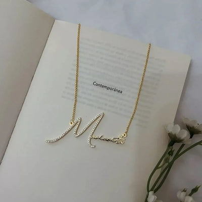Personalisiertes Namenshalsband "Golden Grace"