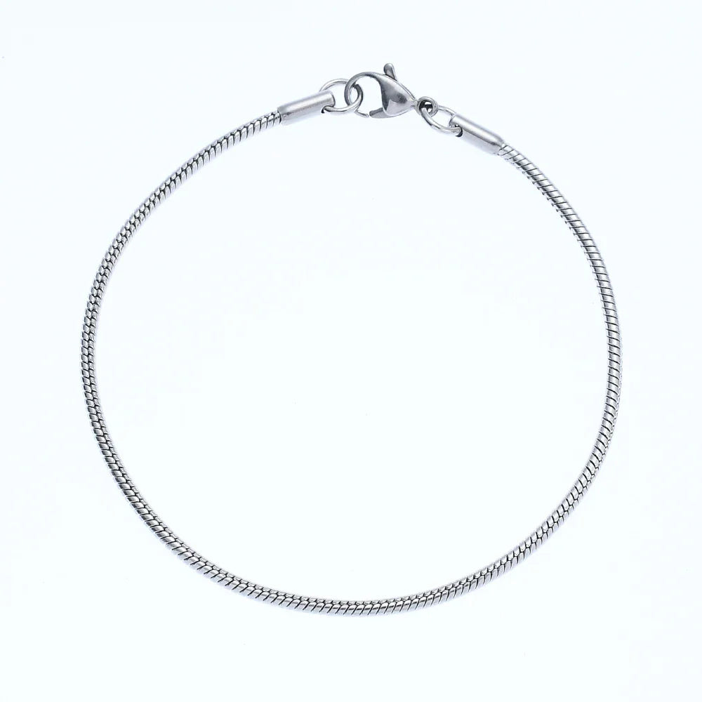 Minimalistisches Edelstahlarmband mit Schlangenkette
