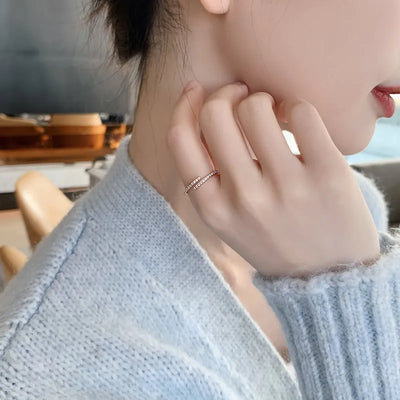 Wickelring in Roségold mit Zirkonia – Eleganz in Bewegung✨