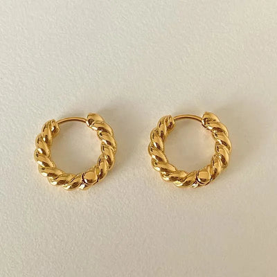 Luna Curve – Doppelte Creolen mit Zirkonia-Glanz ✨