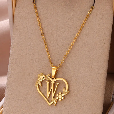 Personalisierte Herz-Kette mit Blumen & Initialen