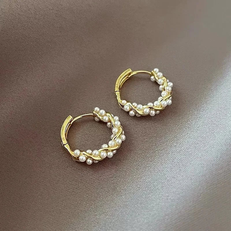 Luna Curve – Doppelte Creolen mit Zirkonia-Glanz ✨