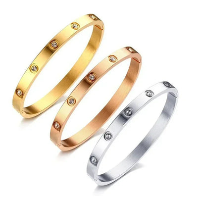 Luxuriöse Armreif-Kollektion mit Zirkonia