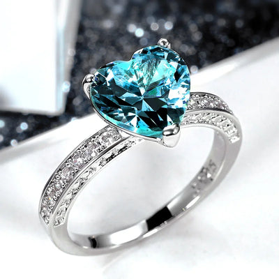 Herzfunkeln – Silberring mit strahlendem Zirkonia-Herz 💎💖