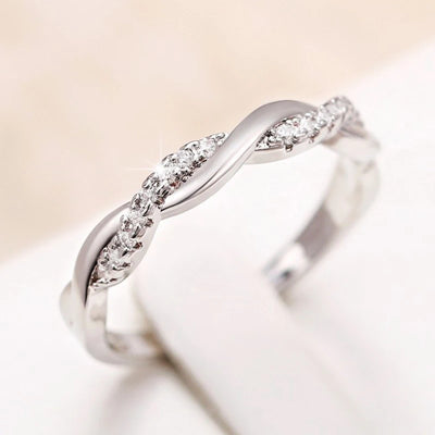✨ Eleganter Twist-Ring mit Zirkonia – In Gold, Roségold & Silber 💍