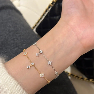 Shine Blossom – Funkelnde Blütenträume am Handgelenk✨