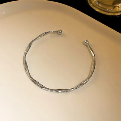 Zen Bangle – Ruhe, Stärke & Glanz vereint✨