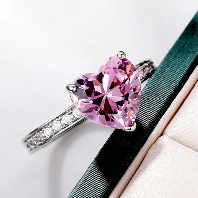 Herzfunkeln – Silberring mit strahlendem Zirkonia-Herz 💎💖