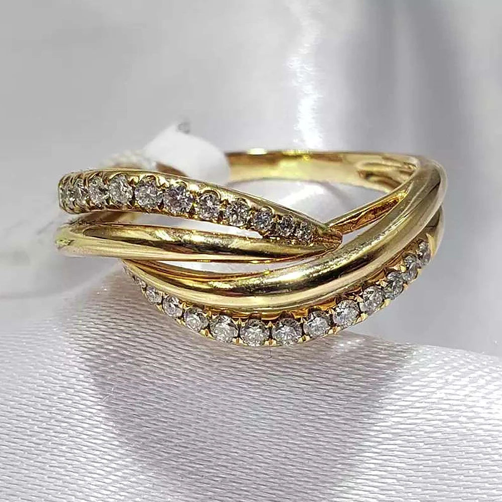 Eleganter Knotenring in Gold mit funkelnden Zirkonia💍✨