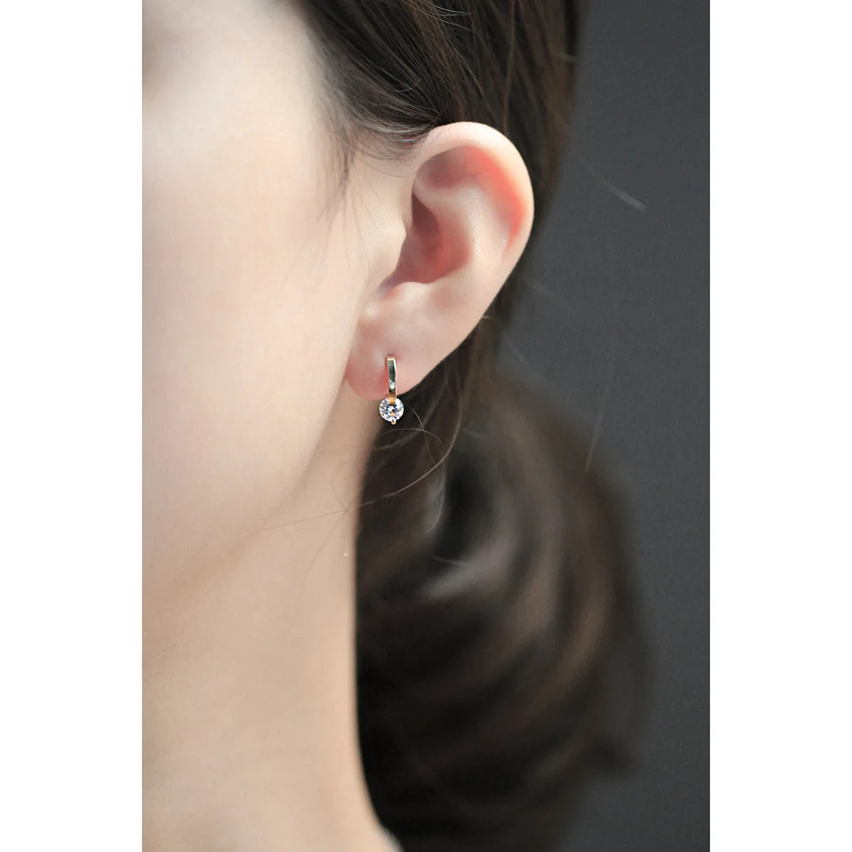 ✨ Elegante Zirkonia-Ohrringe in Gold – Zeitlose Schönheit für jeden Anlass 💎