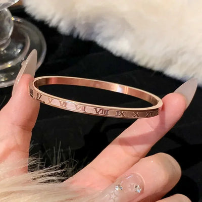 Golden Elegance – Vielseitige Armreife im Rosé-Finish✨