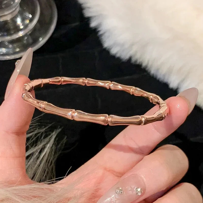 Golden Elegance – Vielseitige Armreife im Rosé-Finish✨