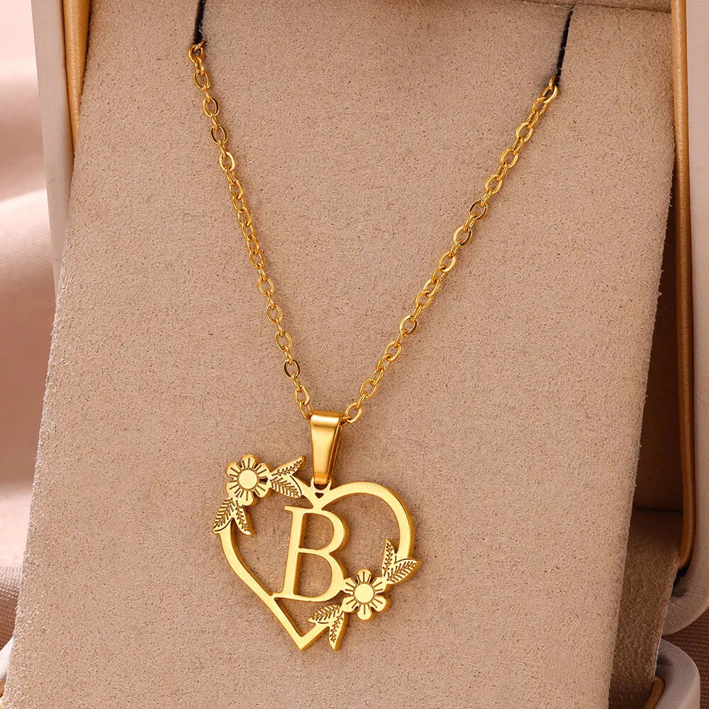 Personalisierte Herz-Kette mit Blumen & Initialen
