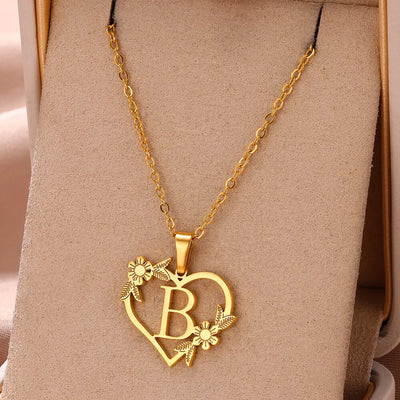Personalisierte Herz-Kette mit Blumen & Initialen