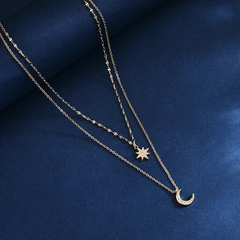 🌙 Celestial Glow – Zweilagige Mond & Stern Halskette