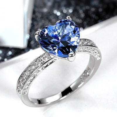 Herzfunkeln – Silberring mit strahlendem Zirkonia-Herz 💎💖