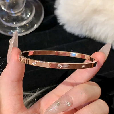 Golden Elegance – Vielseitige Armreife im Rosé-Finish✨