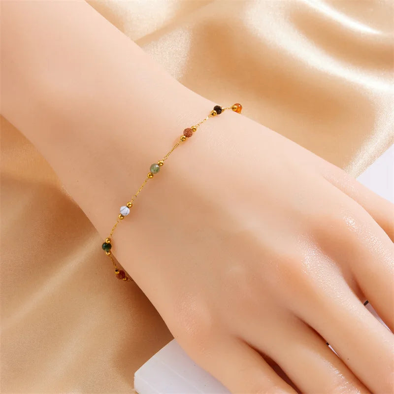 Elegantes Perlenarmband mit Natursteinakzenten