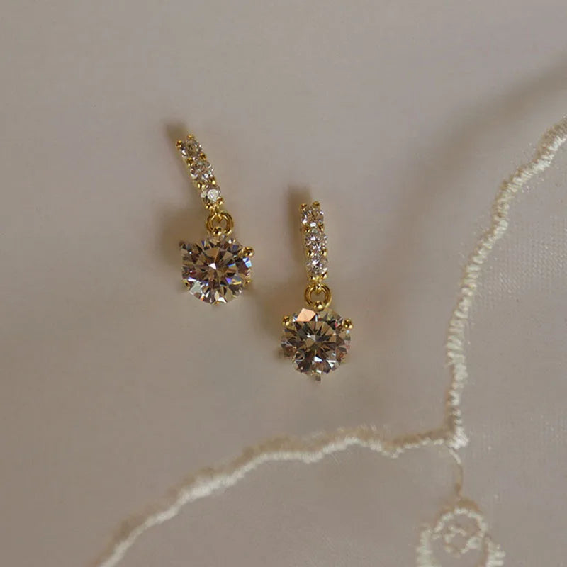 ✨ Elegante Zirkonia-Ohrringe in Gold – Zeitlose Schönheit für jeden Anlass 💎