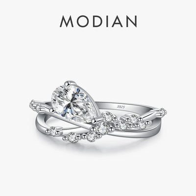 Eleganter Ring mit Tropfen-Zirkonia – Zeitlose Romantik in Silber