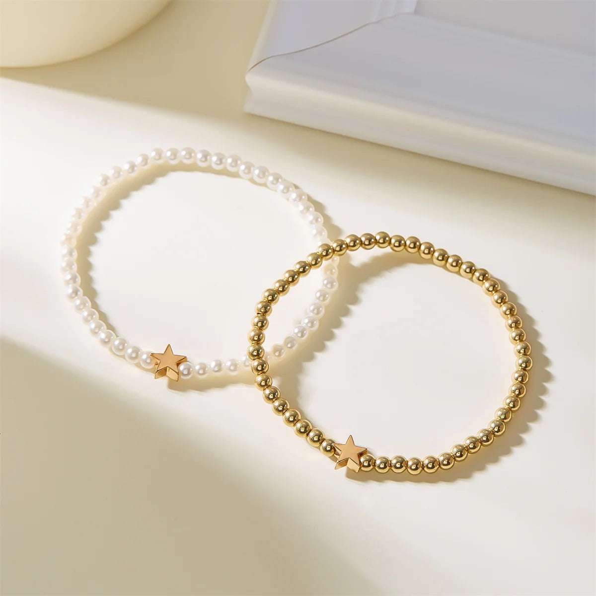 Herz-Perlenarmband Duo – Eleganz in Gold & Weiß✨
