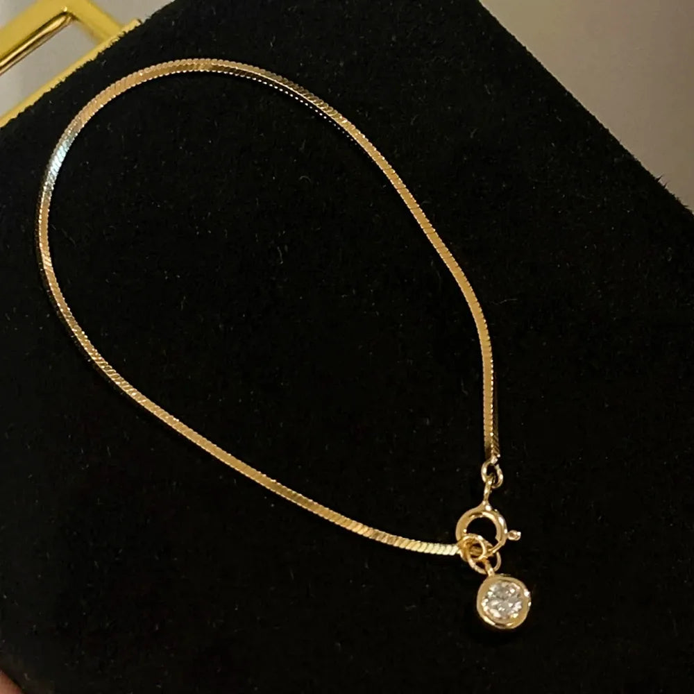 Lumi Armband – Zarte Eleganz mit Kristallanhänger (Gold & Silber)✨
