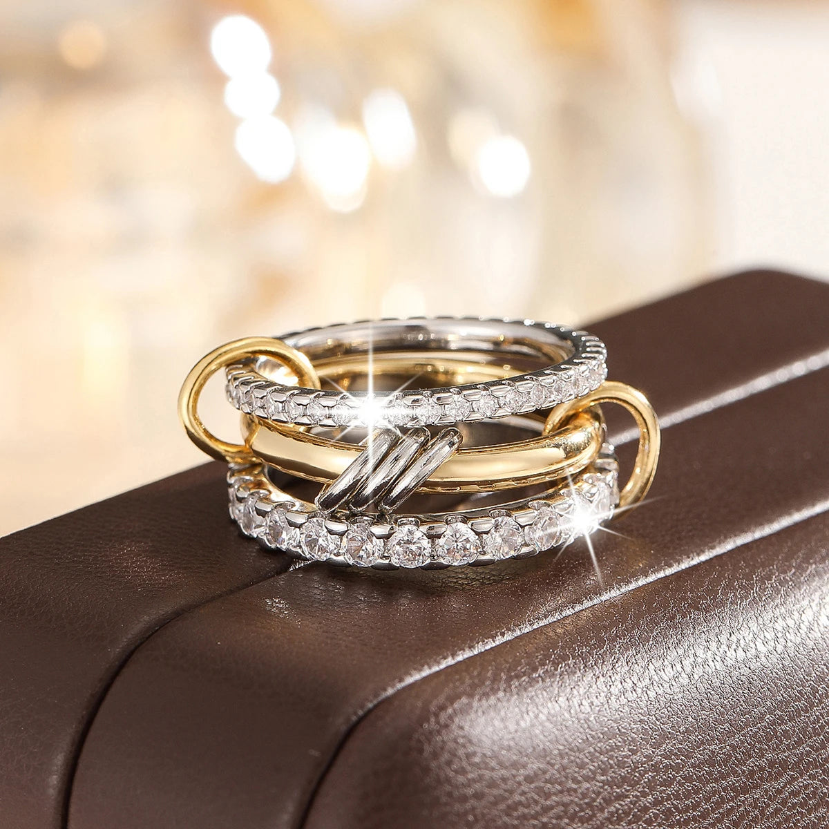 Luxury Chain Ring – Gold & Zirkonia vereint✨