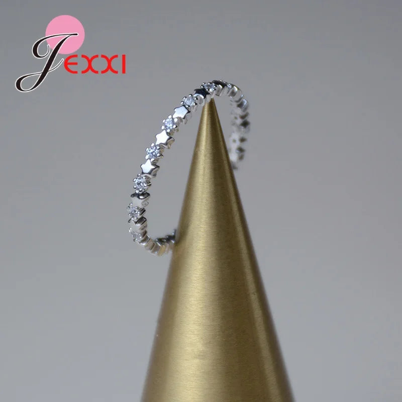 Starline – Zarter Silberring mit Sternenmuster ✨