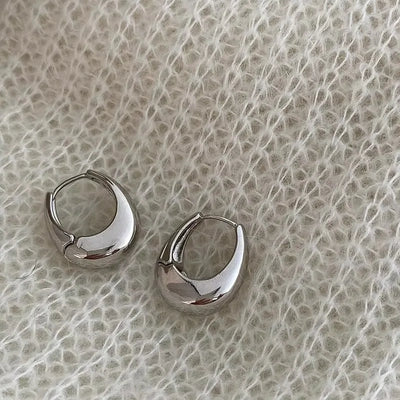 Luna Curve – Doppelte Creolen mit Zirkonia-Glanz ✨