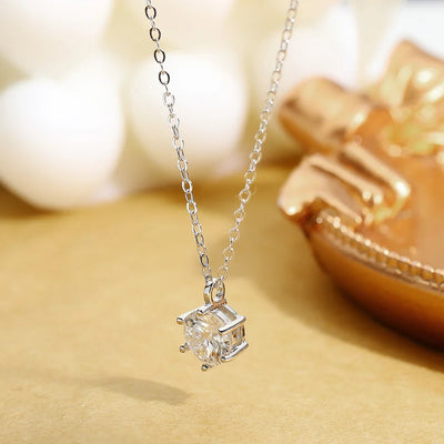 Pure Radiance – Solitäranhänger aus Sterling Silber