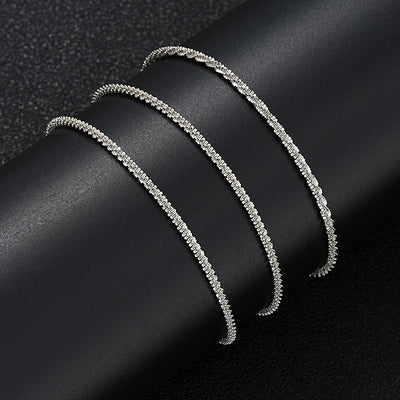 Dreireihiges Glitzer-Fußkettchen – Eleganz für jeden Schritt ✨