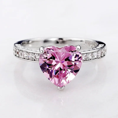 Herzfunkeln – Silberring mit strahlendem Zirkonia-Herz 💎💖