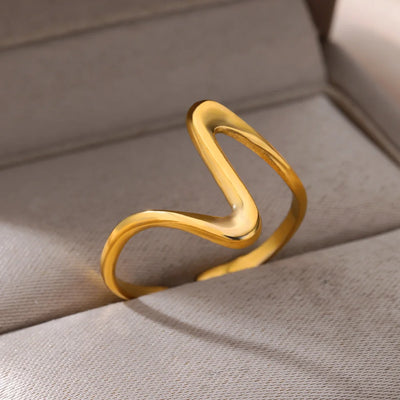 Gold Flow Kollektion – Ringe in Bewegung✨