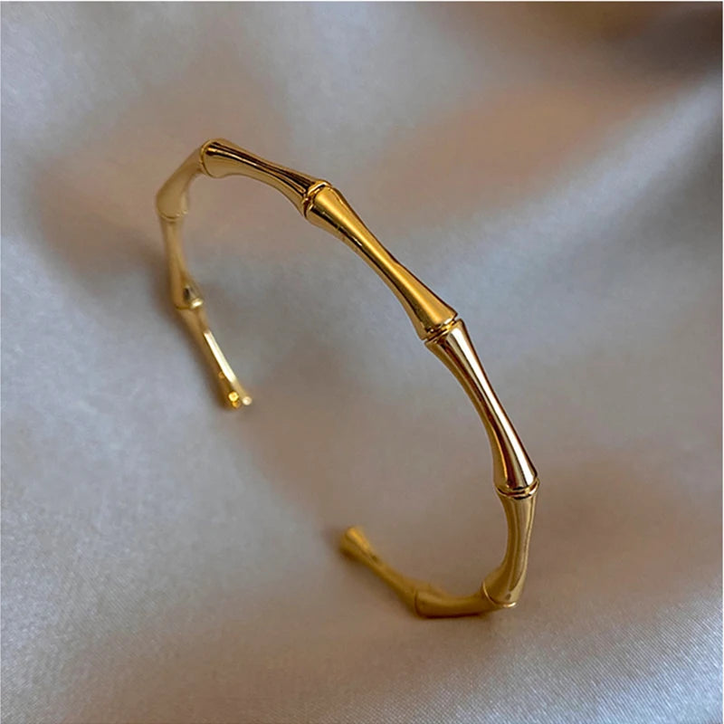 Zen Bangle – Ruhe, Stärke & Glanz vereint✨