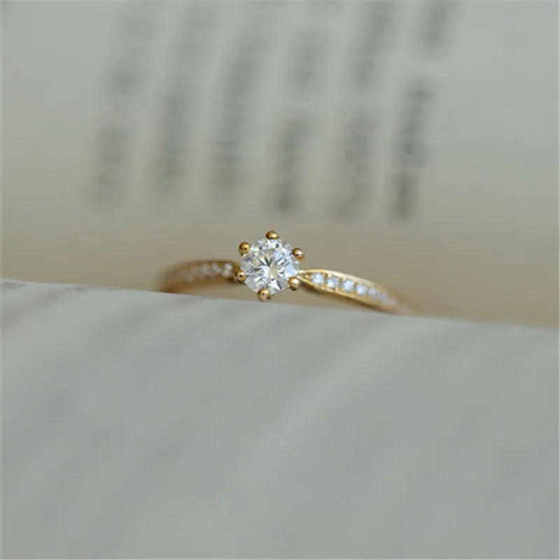 True Sparkle – Zarter Ring mit strahlender Bedeutung✨
