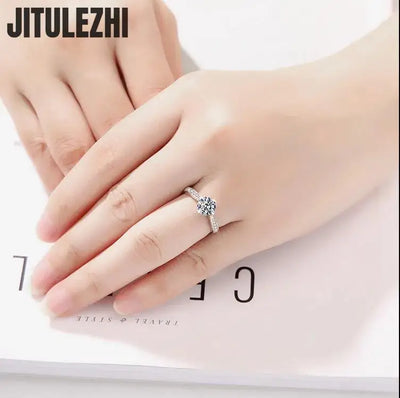 Forever Yours – Romantischer Ring mit Statement-Stein✨