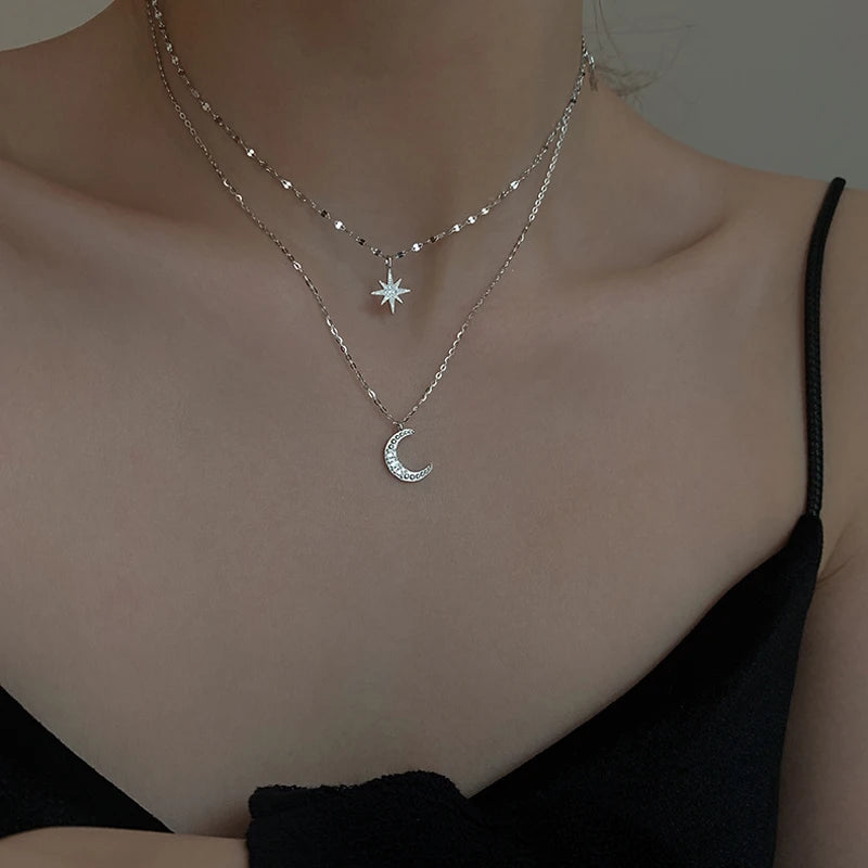 🌙 Celestial Glow – Zweilagige Mond & Stern Halskette