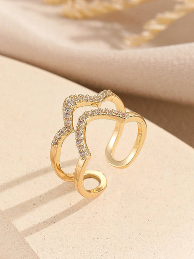 Doppelter Chevron-Ring mit Zirkonia – Eleganz im modernen Design