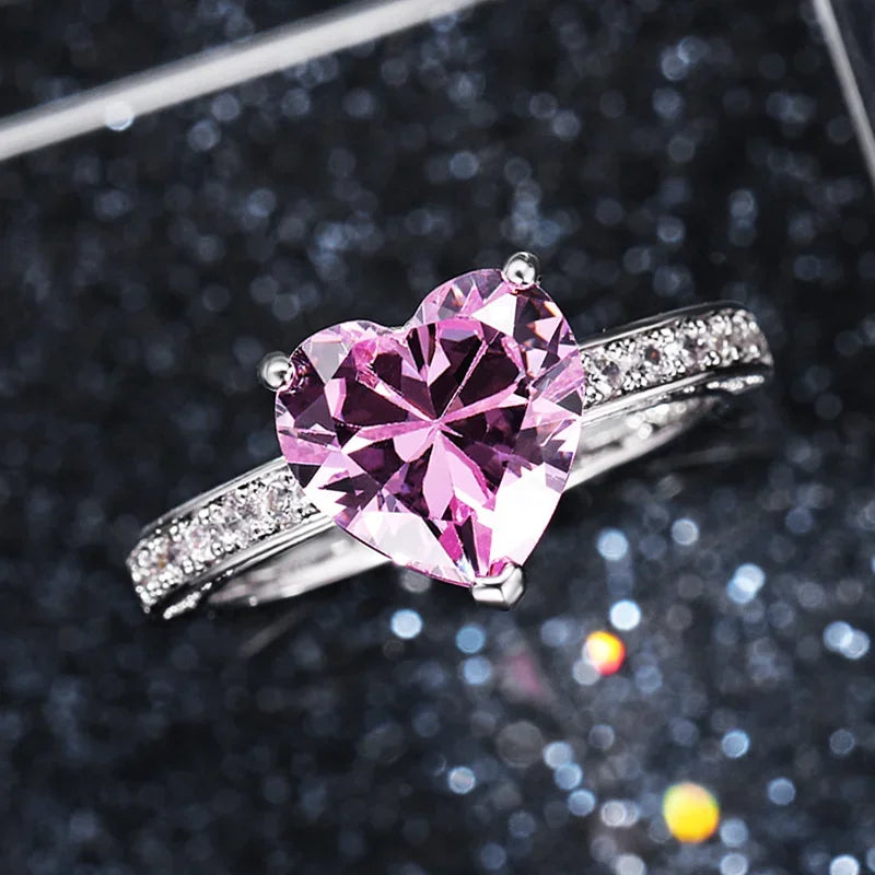 Herzfunkeln – Silberring mit strahlendem Zirkonia-Herz 💎💖